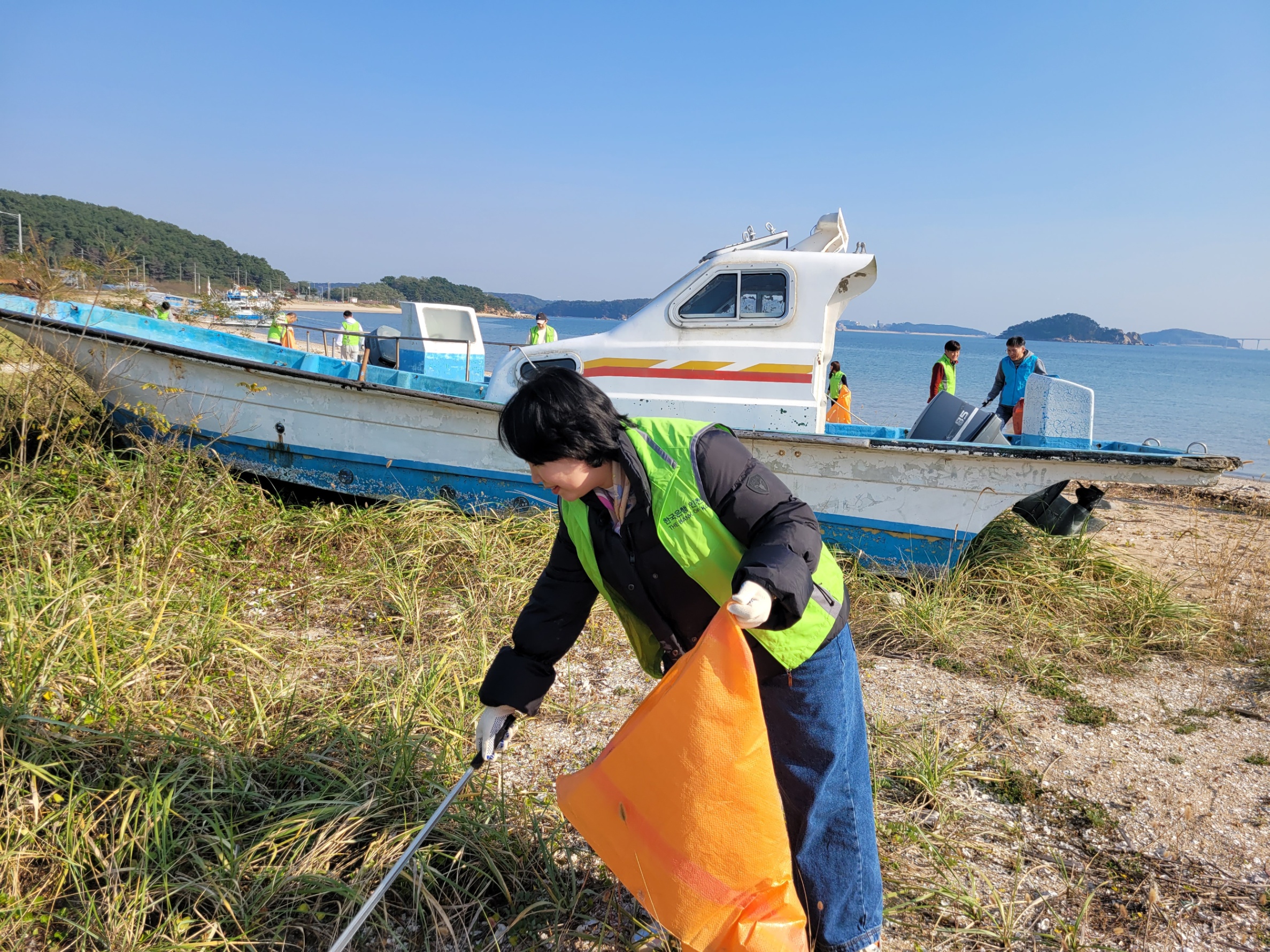 노력으로 깨끗해지는 저희 해변을 끝까지 반려하고 싶습니다. 5