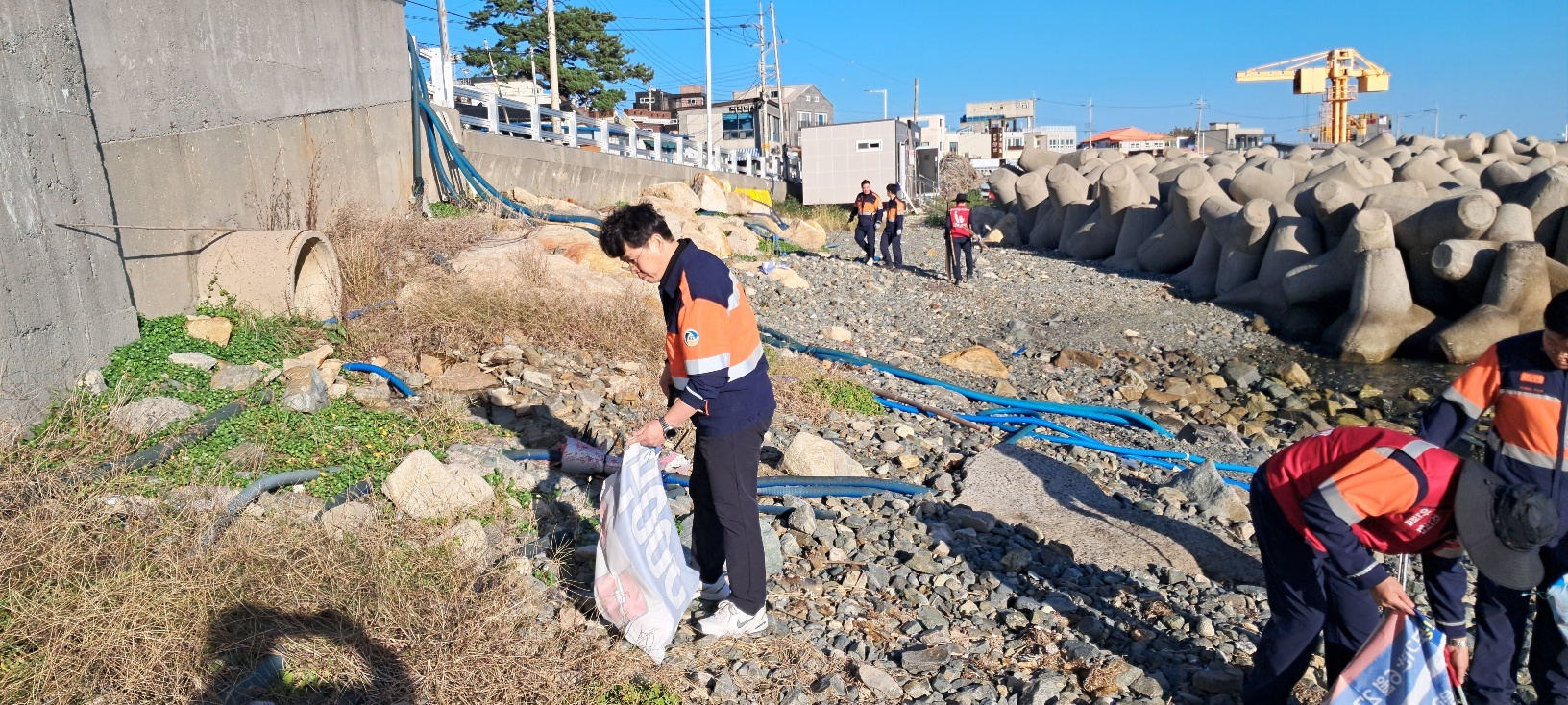 평동해변 정화활동은 고려아연과 함께 8