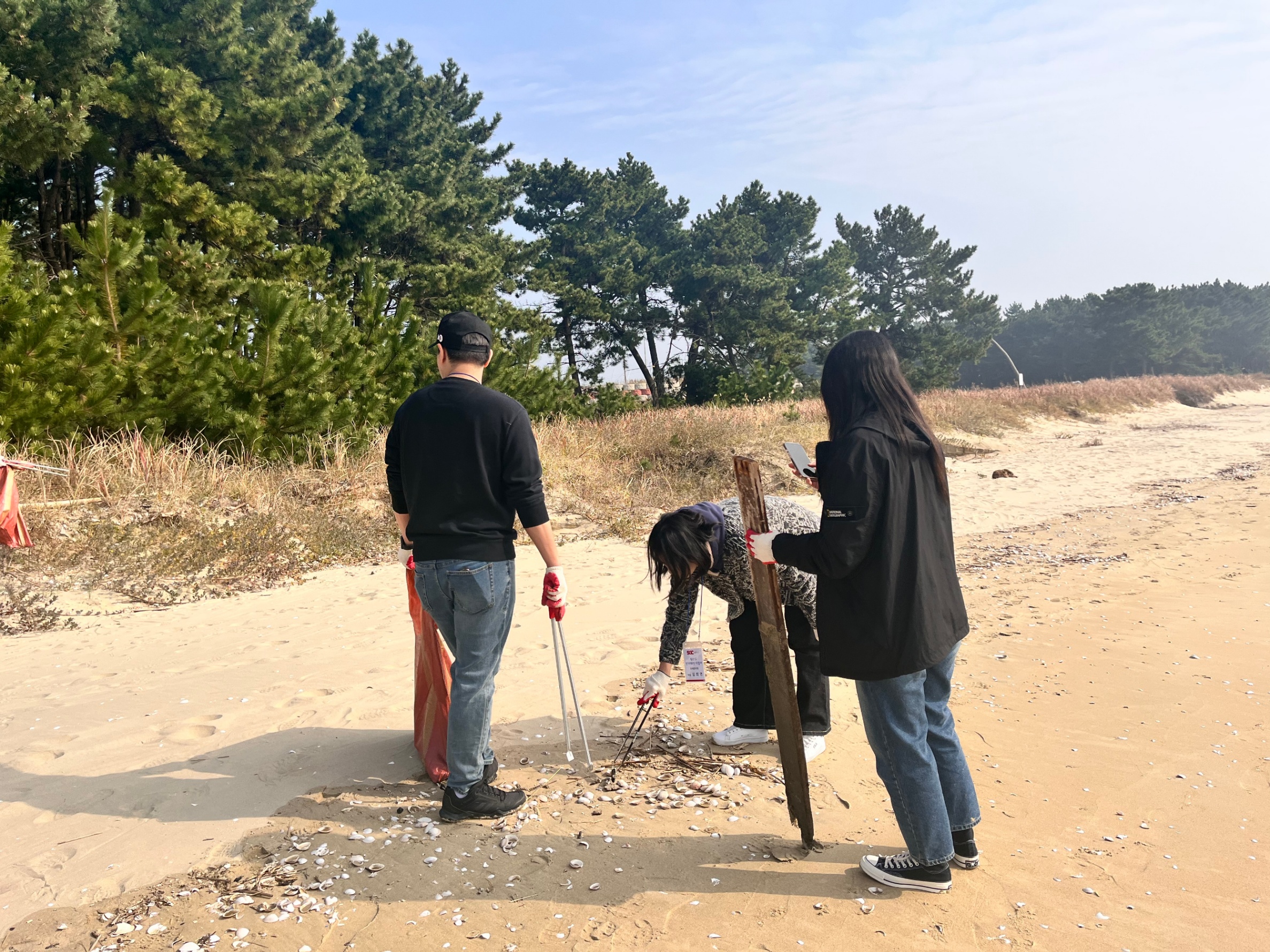 SGC솔루션 2025 반려해변 정화활동 7