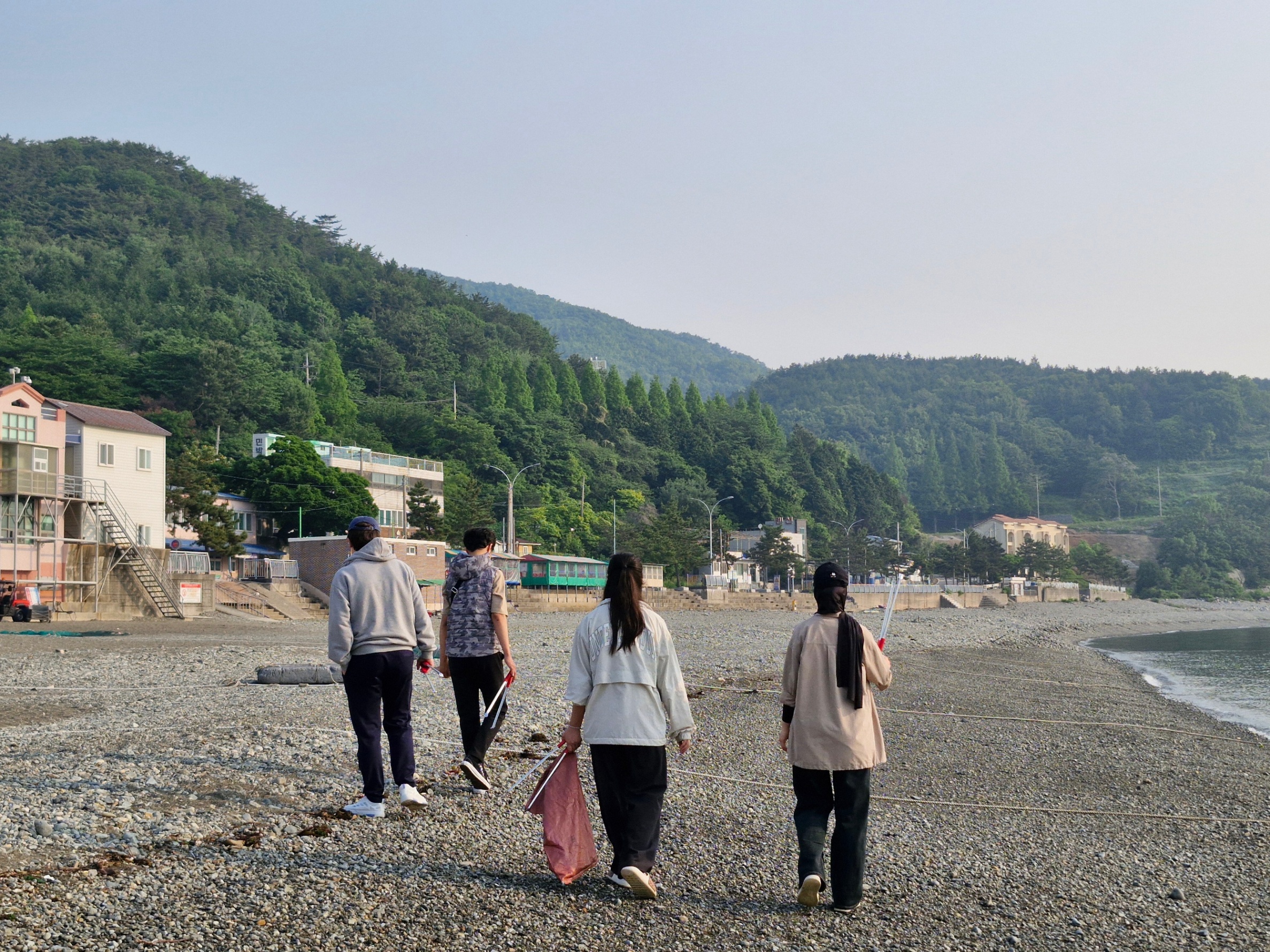 누군가가 태어나서 처음 본 바다가 우리 반려해변이랍니다. 5