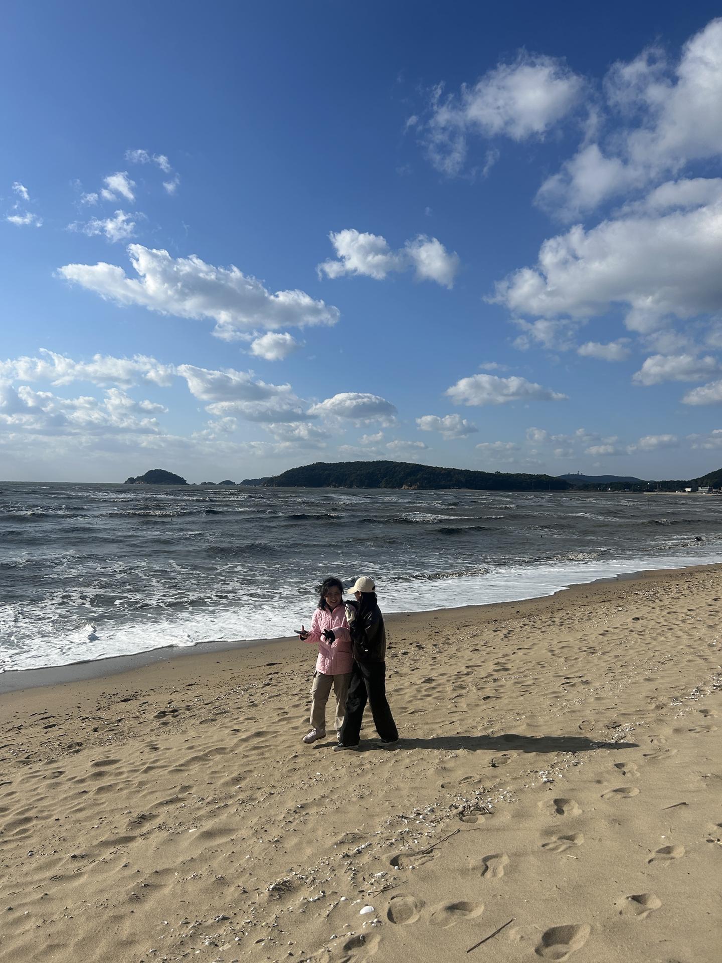 주변 사람들의 따뜻함으로 채우는 해봄 활동 22