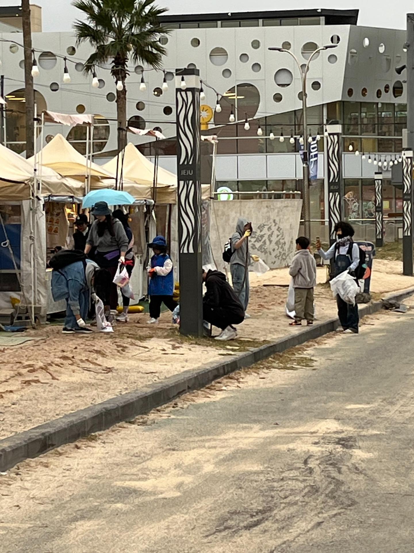 어린이들과 함께한 비치클린 22