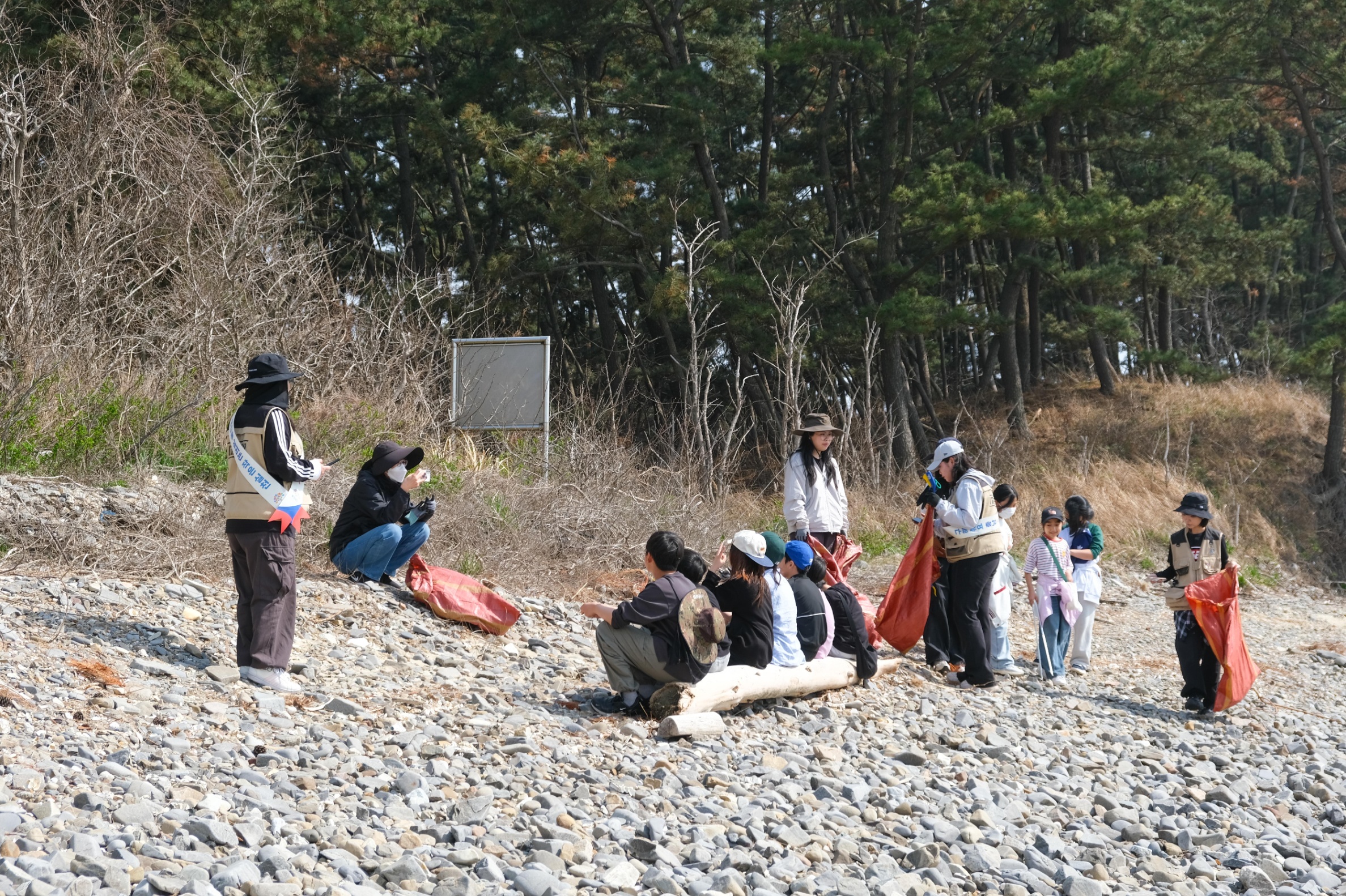 바다는 당연한 게 아니라는 걸, 두 손으로 직접 배운 하루였습니다. 4