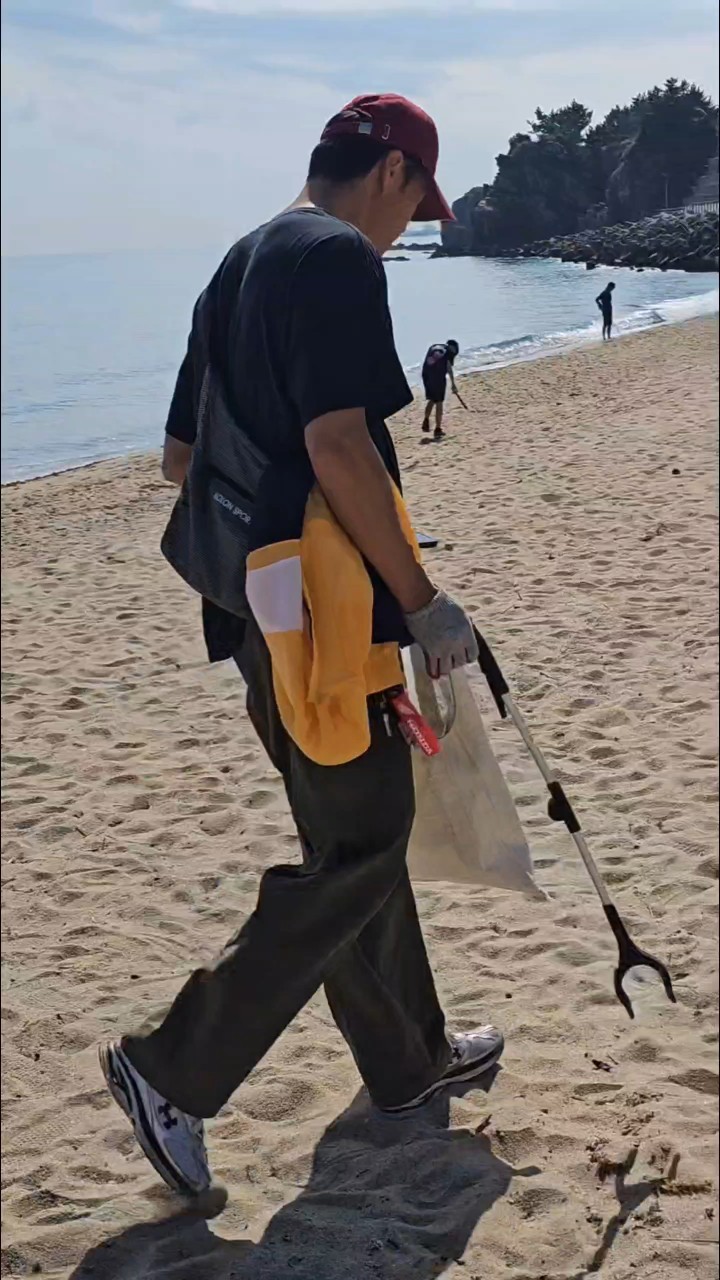 “깨끗해 보였지만, 우리는 그 안을 보았다” 5